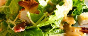 Ensalada César: el secreto está en su salsa