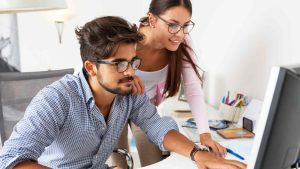 ¿Es aconsejable trabajar con tu pareja?