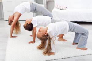 El yoga ayuda a los niños a reducir la ansiedad y el estrés