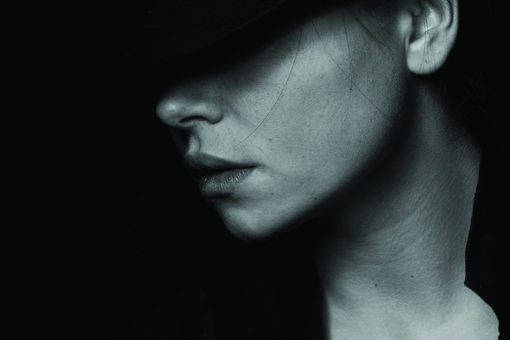 Aires convulsos de mujer: escucha… y lucha
