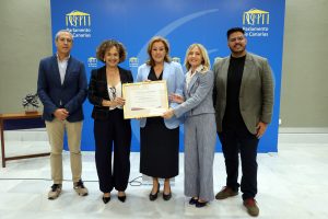 Astrid Pérez, Presidenta del Parlamento de Canarias, embajadora de los Premios Más Mujer-BPW Canarias